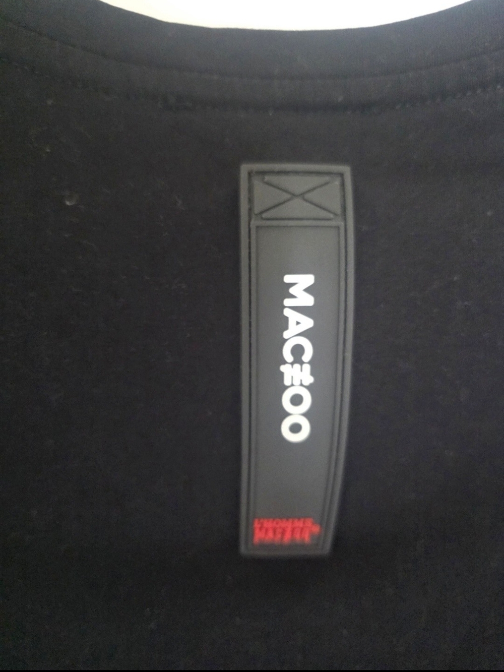 Macceoo Paris Black Short-Sleeve Graphic Tee with Red Logo - Picture 4 of 5